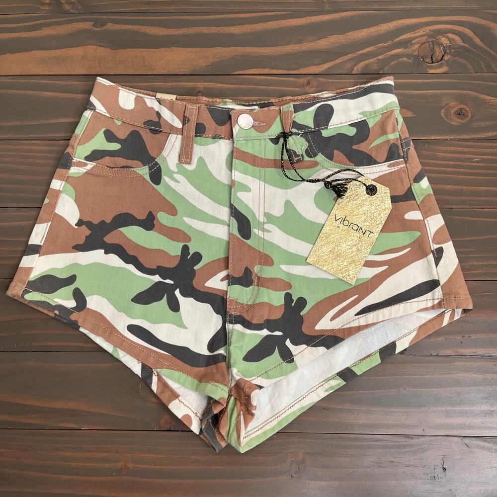 Vibrant M.I.U. Micro Booty Shorts Camo Green NWT Fits XS 25 Waist Tagged L